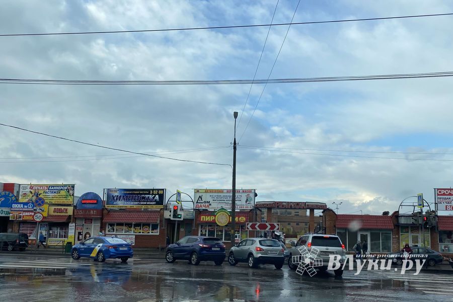 Великие лужи вновь заполнили Великие Луки (ФОТО)