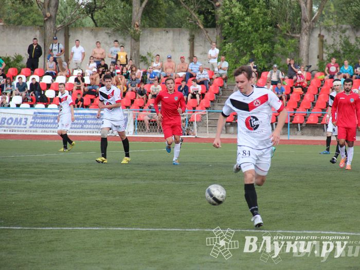 «Луки-Энергия» уступила в домашнем матче петербургской «Звезде» (фото)