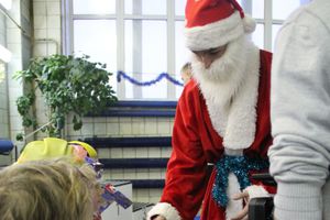 Юные великолучане соревновались за кубок Деда Мороза (фото)