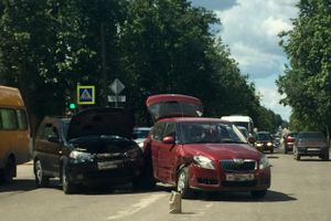 ФОТОФАКТ: ДТП на перекрестке 