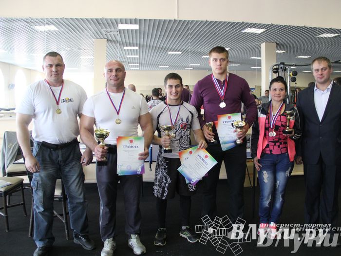 Первенство города по классическому жиму штанги и армлифтинг