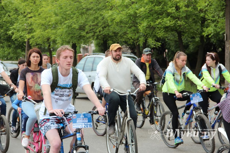 В Великих Луках состоялся «Велопарад» (ФОТО)