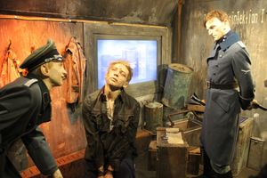 Великолучане знакомятся с «Поездом Победы» (ФОТО)