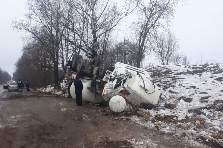 Уточнены обстоятельства ДТП под Великими Луками (ФОТО)