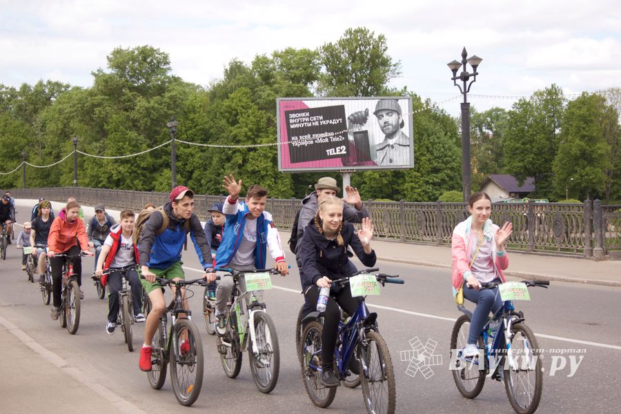 В Великих Луках прошёл Всероссийский велопарад (ФОТО)