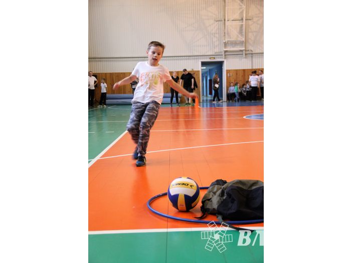 Великолучане одержали победу в зональном этапе «Папа, мама, я – спортивная семья» (ФОТО)