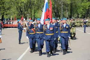 В Великих Луках прошел Парад Победы (ФОТО)