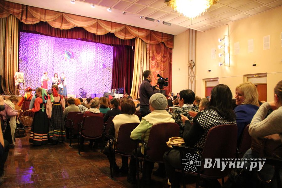 В Великих Луках состоялся праздничный концерт «В Светлый праздник Рождества» 