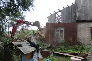 Великие Луки: ломать - не строить