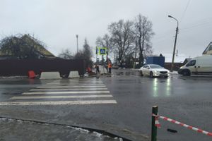 В Великих Луках устанавливают новые светофоры (ФОТО)