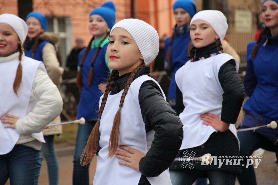 В Великих Луках отметили День народного единства (ФОТО)