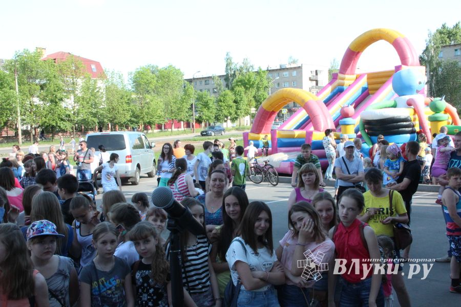 В Великих Луках прошел «День защиты детей» (ФОТО)