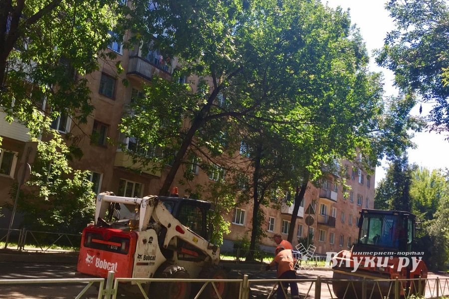 В Великих Луках перекрыто движение (ФОТО)