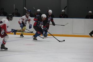 В Великих Луках прошли хоккейные матчи (ФОТО)