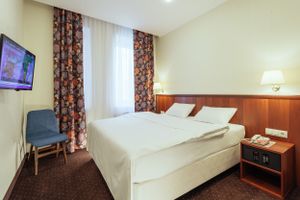 Как новый бизнес поселился в старом здании или История успеха великолучанина (ФОТО)