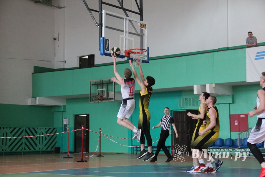 В Великих Луках прошли студенческие игры АСБ Лиги Белова (ФОТО)
