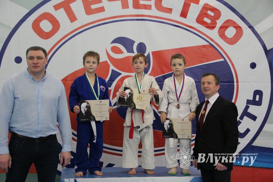 В Великих Луках прошли соревнования по дзюдо (ФОТО)