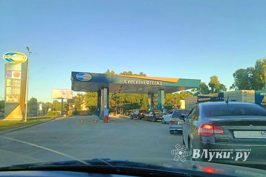Губернатор Псковской области объявил о рейдах против незаконной продажи бензина
