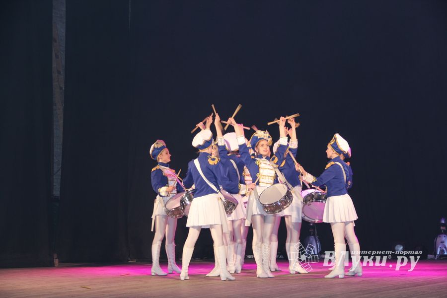 18 мая состоялся юбилейный концерт коллектива мажореток «Золотые погоны» (ФОТО)