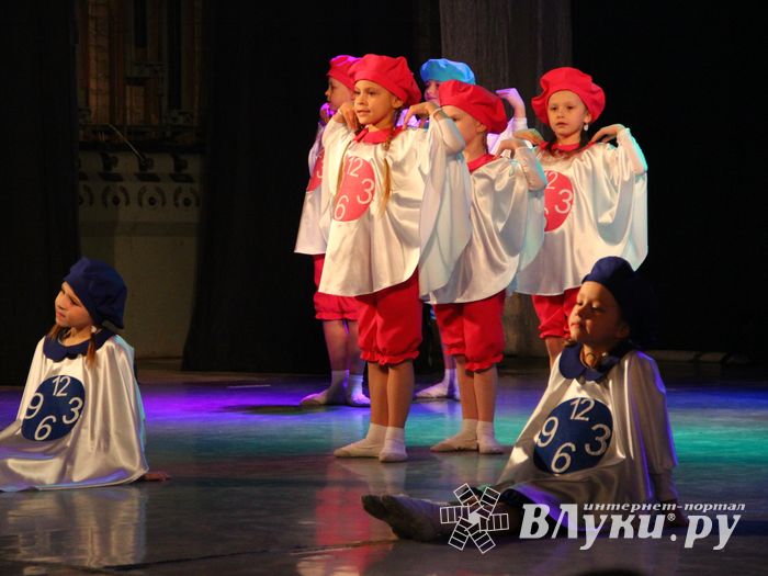 В ГДК им. Ленина прошёл концерт ко Дню матери (ФОТО)