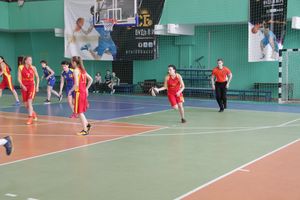 В Великих Луках прошел чемпионат по баскетболу