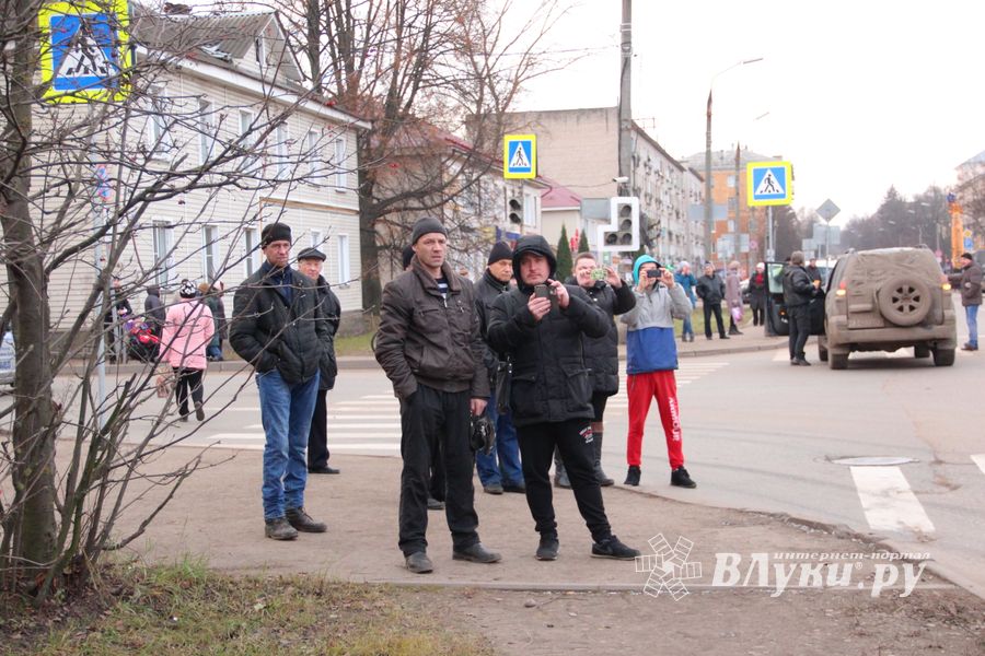 Теперь у всех великолучан есть фото или видео с «Тяжмаш» (ФОТО)
