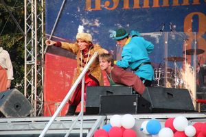 Людмила Чурсина и Пелагея поздравили Великие Луки с 850-летием (ФОТО)