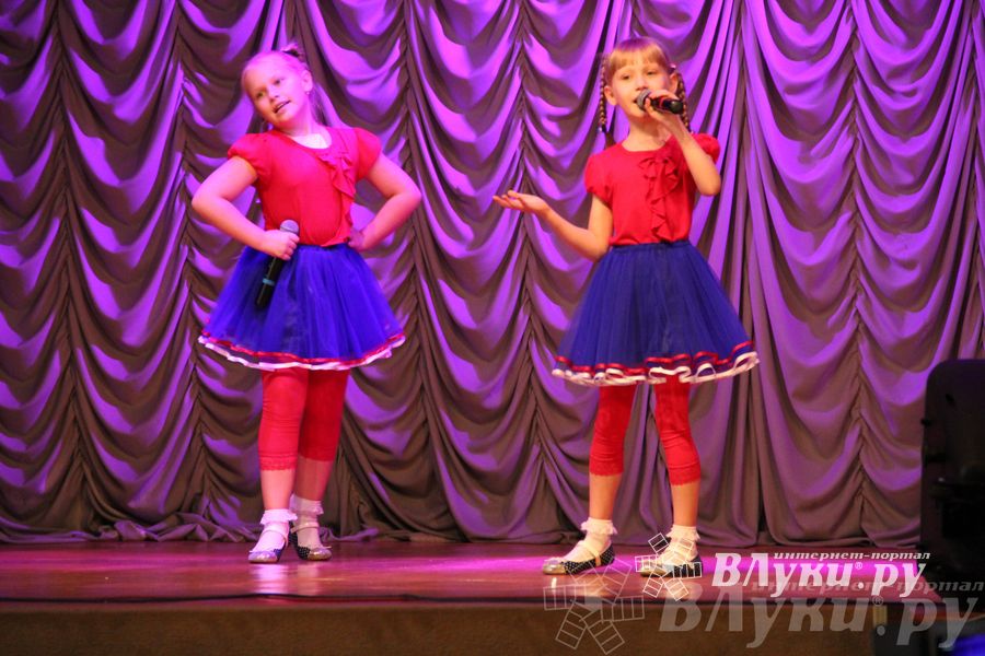 В детской музыкальной школе имени М.П. Мусоргского состоялся концерт «Праздник в 4 руки или парад дуэтов» (фото)