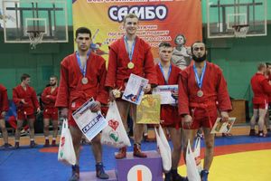 Самбисты поборолись на крупном турнире в Великих Луках (ФОТО)