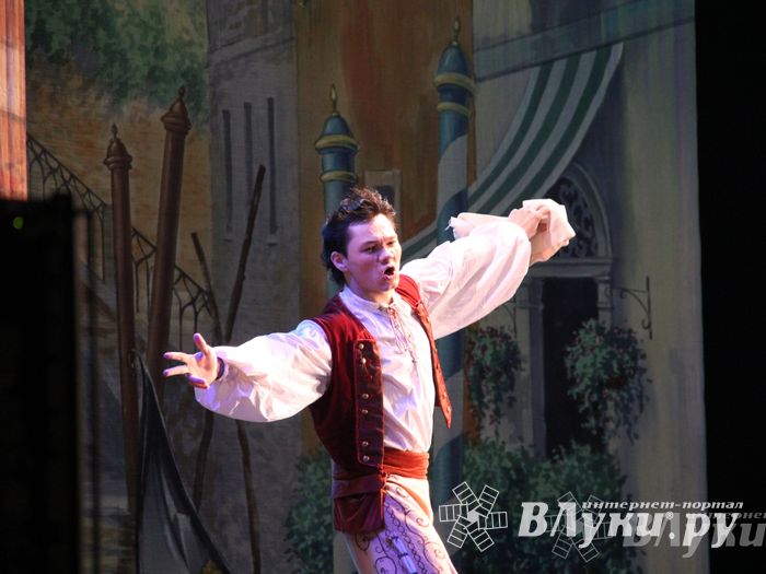 Санкт-Петербургский музыкальный театр представил зрителям мюзикл «Труффальдино из Бергамо» (фото)