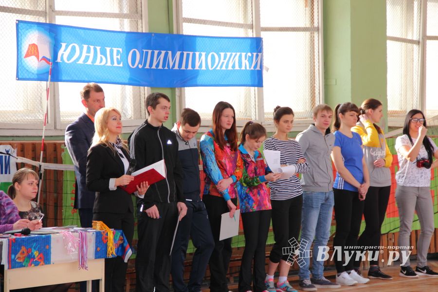 В Великих Луках стартовали спортивные соревнования среди дошколят «Юные олимпионики»