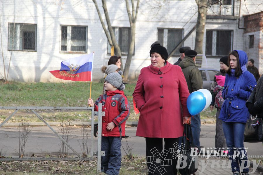 В Великих Луках состоялся торжественный митинг в честь Дня народного единства (ФОТО)