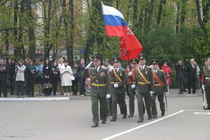 В Великих Луках прошел Военный парад