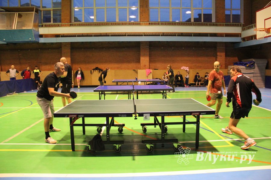 В Великих Луках прошёл чемпионат по настольному теннису