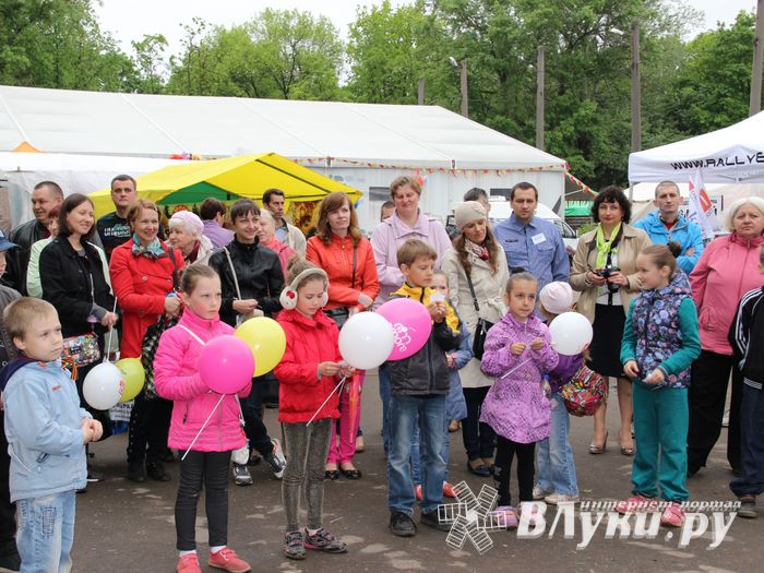 В Пскове проходит 22-ая универсальная выставка (фото)