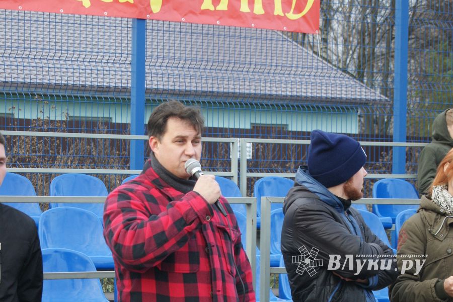 В Великих Луках завершился турнир по дворовому футболу (ФОТО)