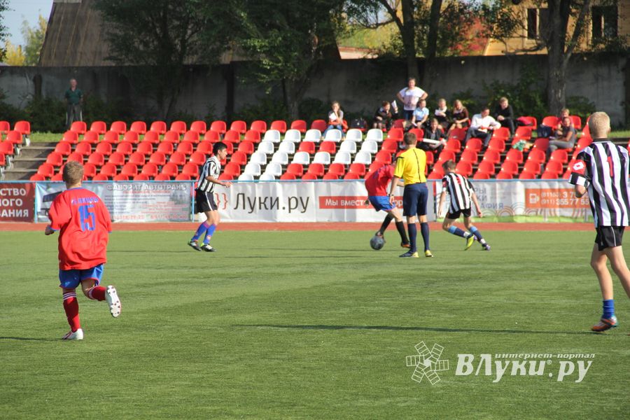 Педагогический лицей стал победителем турнира по футболу памяти М. Хренова (фото)