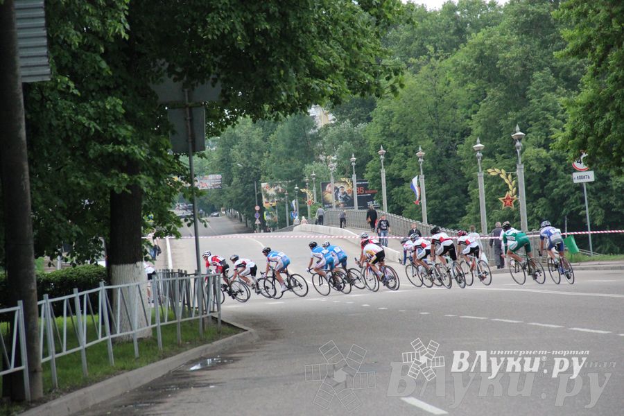 Гонка-критериум по велосипедному спорту
