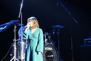 В Великих Луках состоялся концерт Юлии Савичевой (фото)