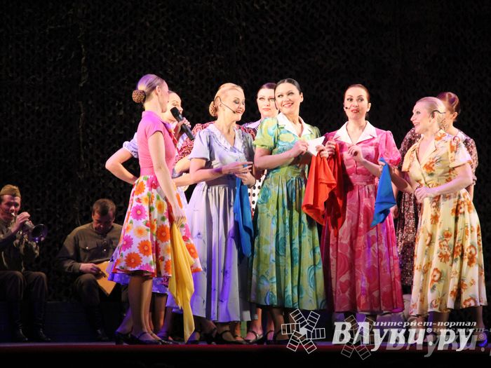 Государственный ансамбль «Русский Север» представил в Великих Луках мюзикл «Василий Теркин» 