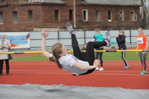 В Великих Луках проходят соревнования «Шиповка юных» (ФОТО)