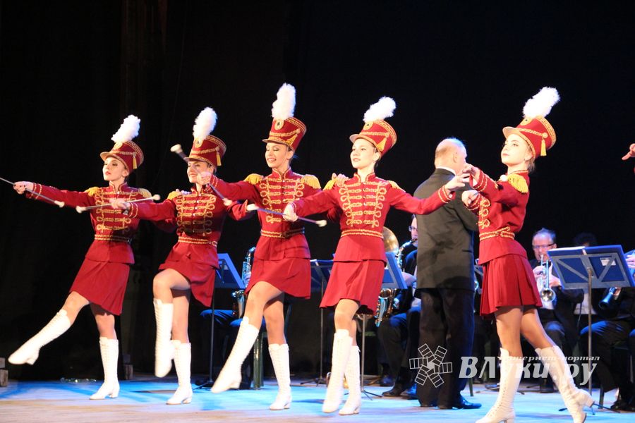 18 мая состоялся юбилейный концерт коллектива мажореток «Золотые погоны» (ФОТО)