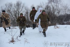 Реконструкция битвы за освобождение Великих Лук