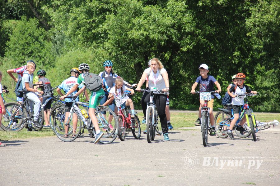 В Великих Луках прошёл Олимпийский День (ФОТО)