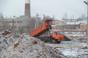 В Великих Луках продолжается расчистка местности для строительства путепровода (ФОТО)
