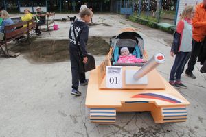 «Парад детских колясок» в День семьи, любви и верности (ФОТО)