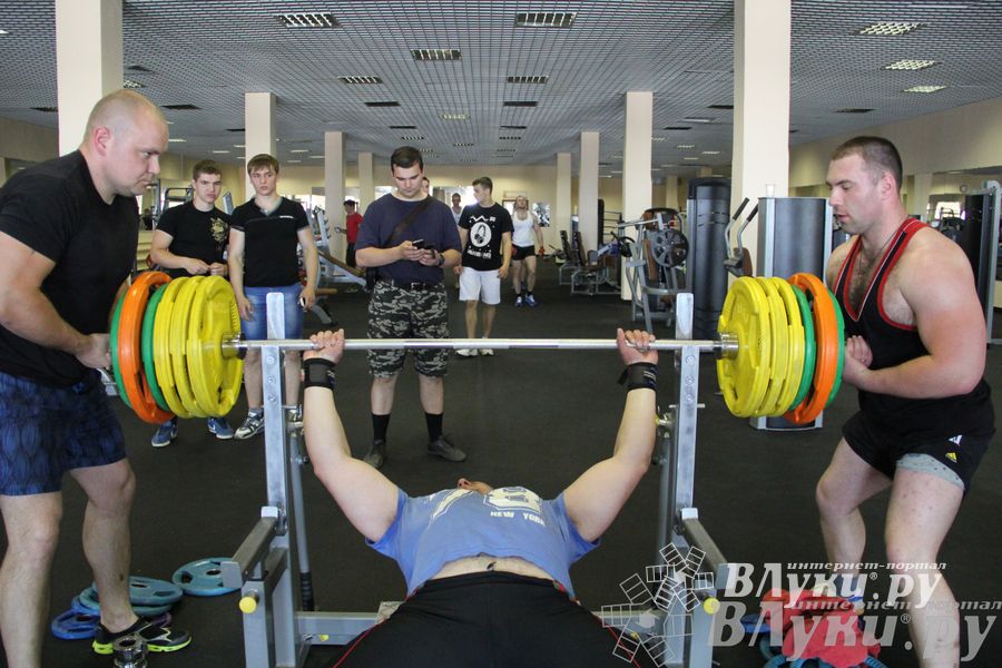 Народный жим в «С-Фитнес»