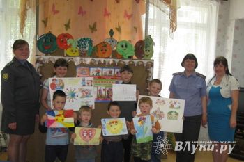 День правовой помощи детям организовали полицейские в Себежском районе (фото)