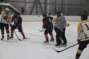 Матч в рамках Регионального Чемпионата НХЛ прошел в «Айсберге» (ФОТО)