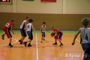 Великолукские баскетболисты стали победителями междугородних соревнований по баскетболу